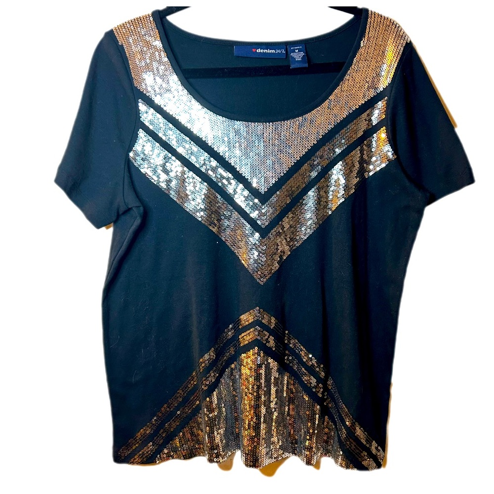 Denim 24/7 size M Short Sleeve black top with silver sequin designs